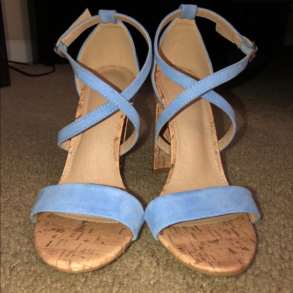 LIGHT BLUE STRAP HEELS